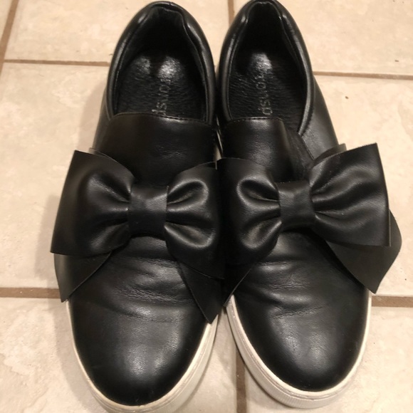 Excellent condition Ronson sneakers with bow detail - Picture 2 of 3